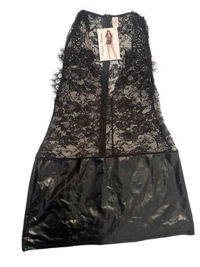 Elegant Moments NWT Eyelash Lace Wet Look Black Mini Dress